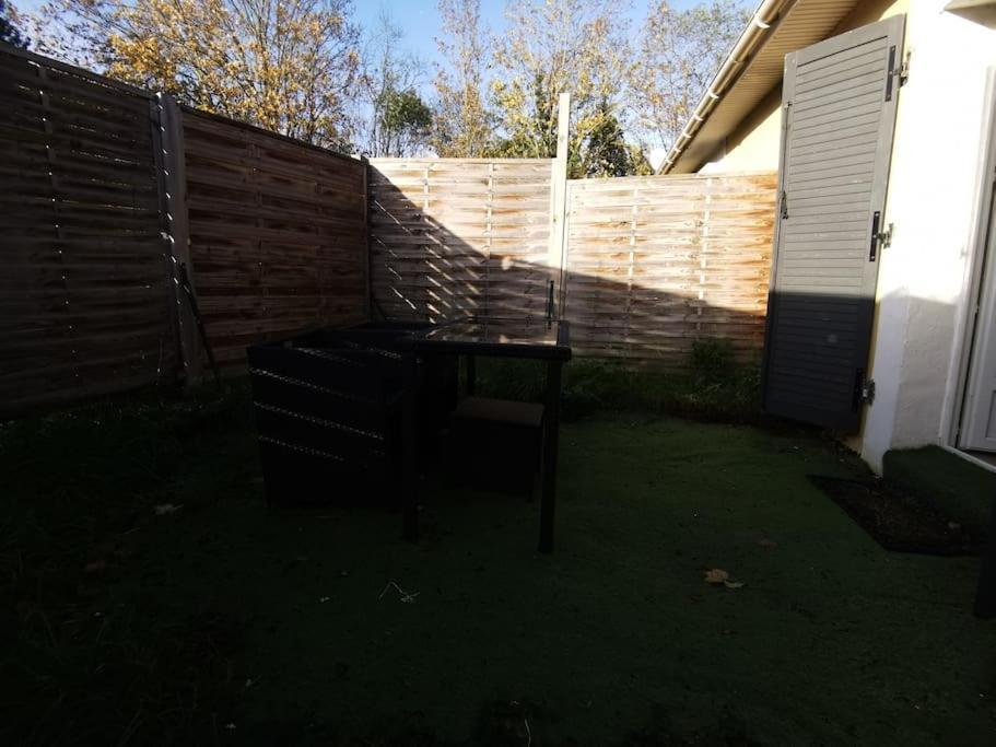 N1 F2 40M2 Avec Petit Jardin Leilighet Hérouville-Saint-Clair Eksteriør bilde